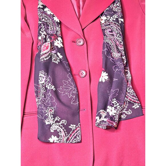 East 5th Womens Red Suit Set With Paisley Scarf & Nanotex Fabric 16T - Picture 3 of 16